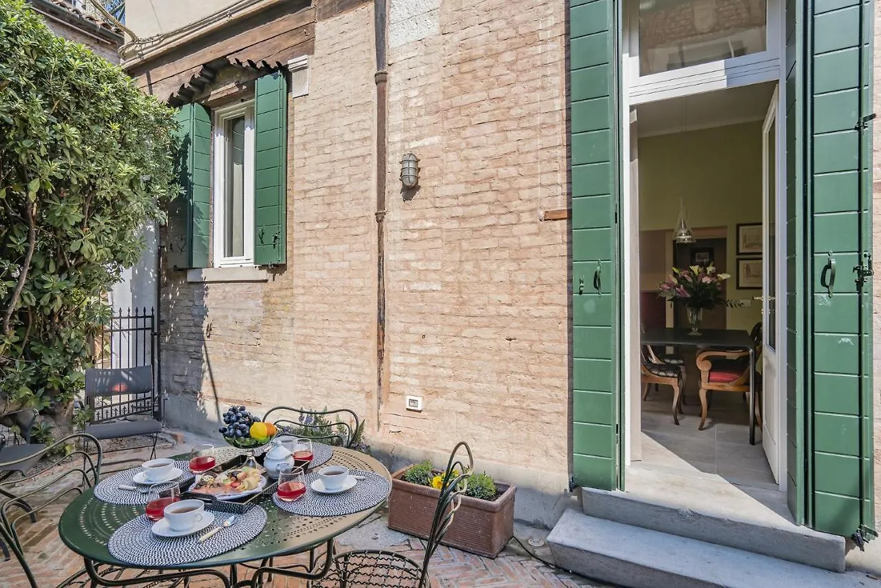 Ca' Margherita Secret Garden Venice 0*,  Italy