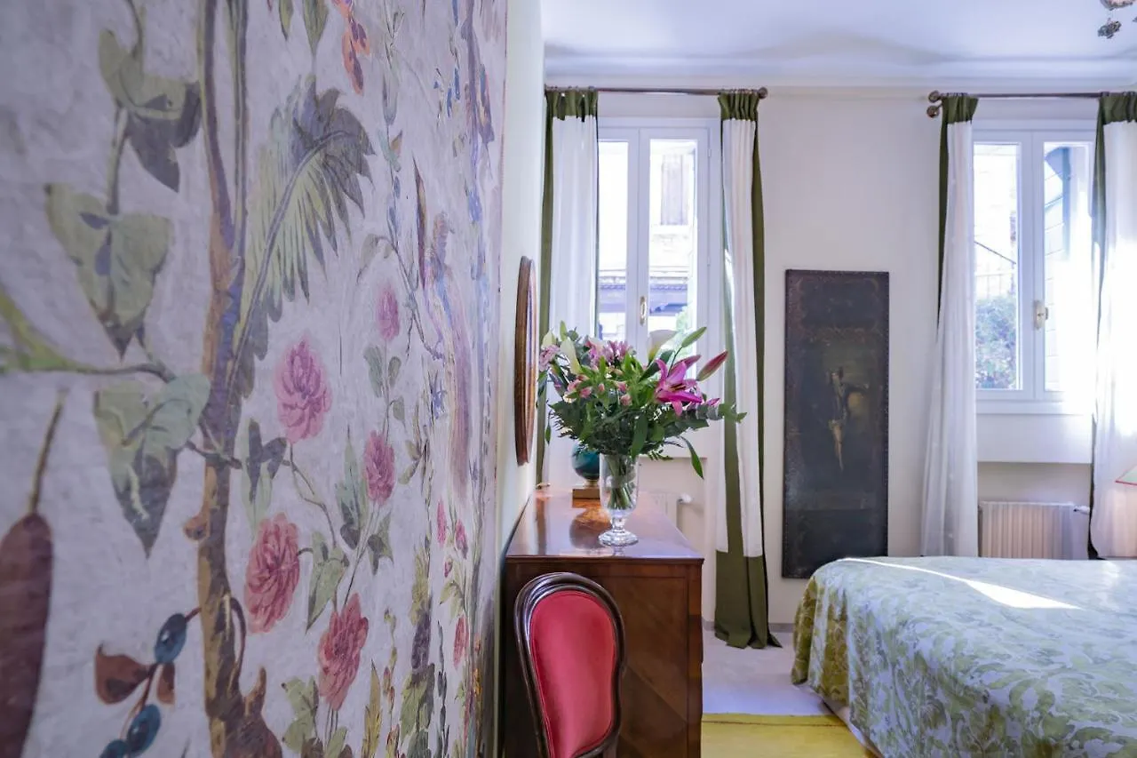 Ca' Margherita Secret Garden Venice Apartment
